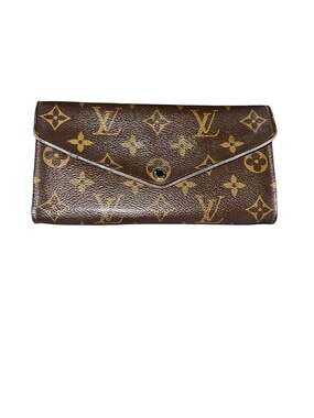 Louis Vuitton Monogram Sarah Wallet